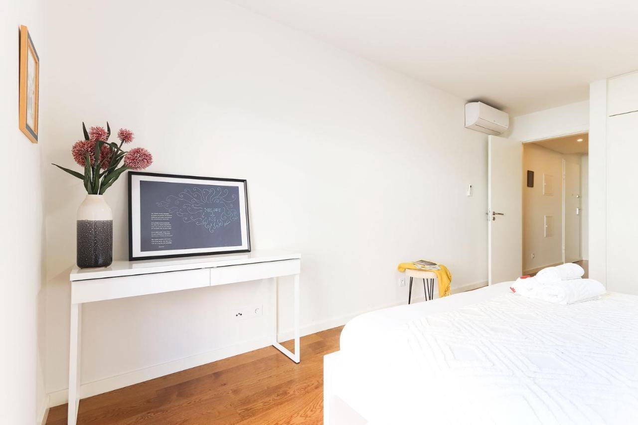 Sao Bento Harmony By Homing Apartment Lisbon Bagian luar foto