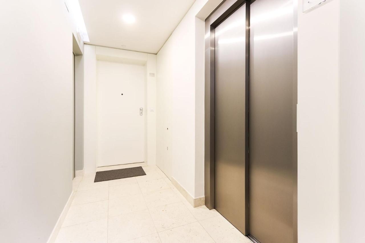 Sao Bento Harmony By Homing Apartment Lisbon Bagian luar foto