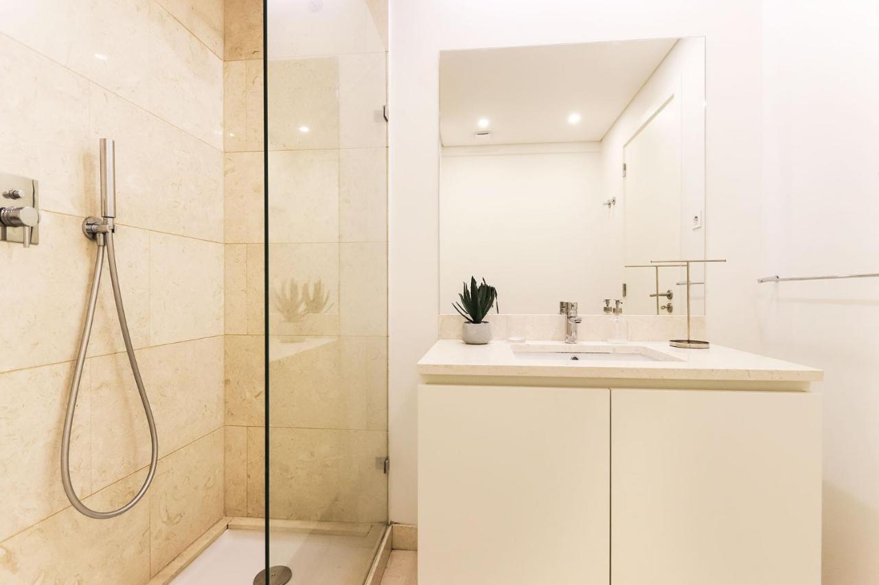 Sao Bento Harmony By Homing Apartment Lisbon Bagian luar foto
